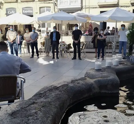 Acto na praza Maior o 11 de setembro de homenaxe &aacute;s v&iacute;timas da covid na residencia de Celanova organizado por REDE
