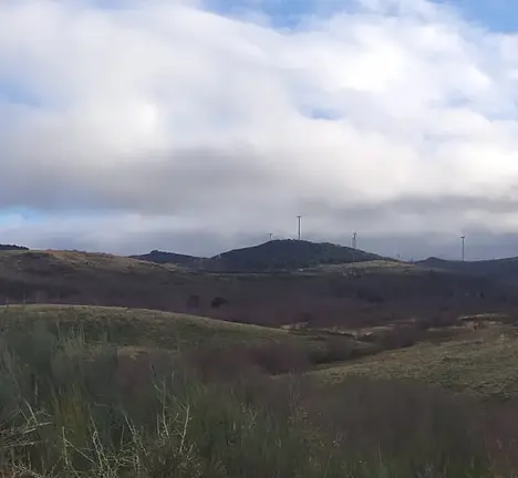 E&oacute;licos no Vieiro, desde a zona onde se proxecta outro pol&iacute;gono. Imaxe BNG